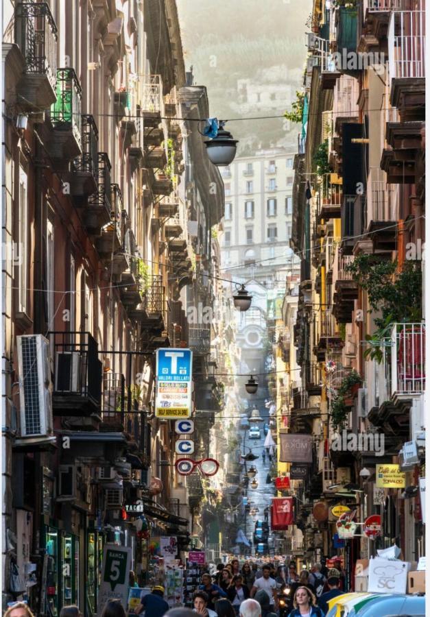Appartamento Angela House Napoli Esterno foto